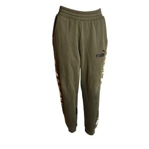 Puma Knit Joggers Green & Camo Womens Medium Athleisure Workout Relaxation Cozy